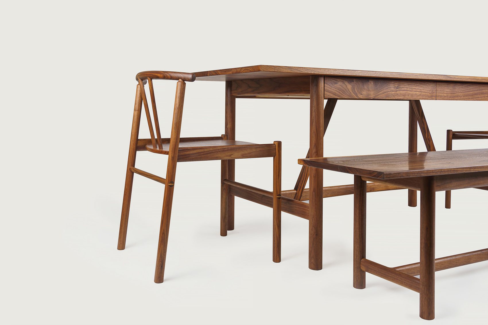 Dining Table — 클래식핸즈 원목 가구